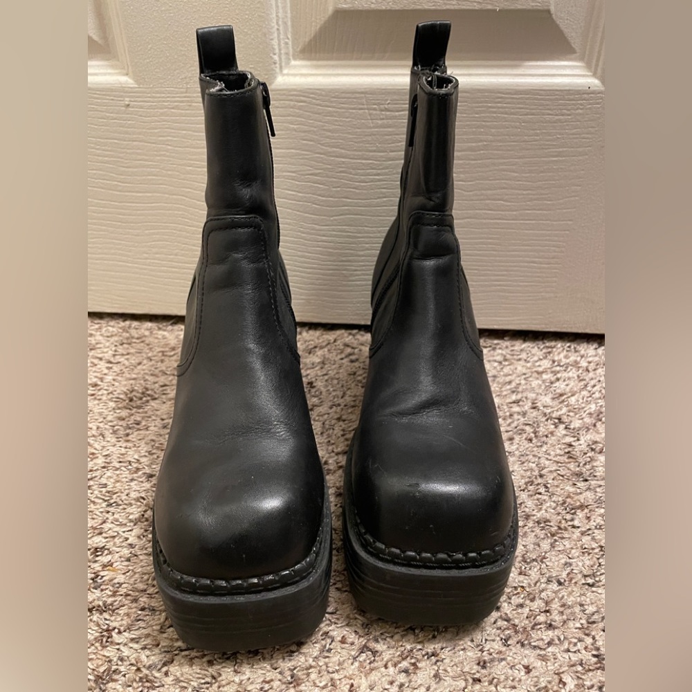 Steve Madden Boots